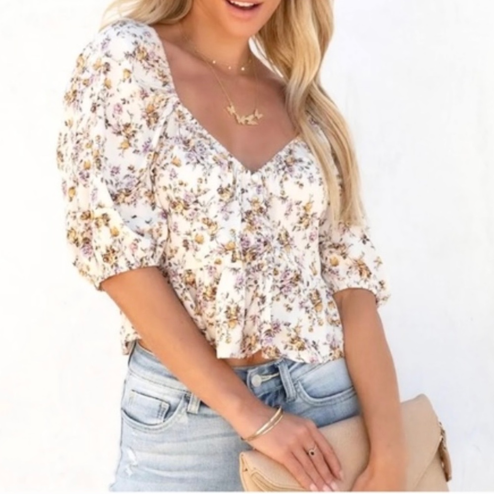 No Frills Smocked Puff-Sleeve Crop Top Size S‎ Romantic